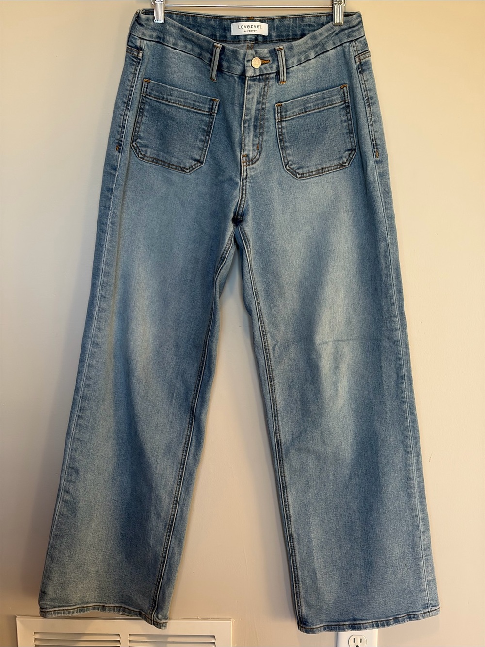 Lovervet Light Wash Wide-Leg High-Rise Jeans